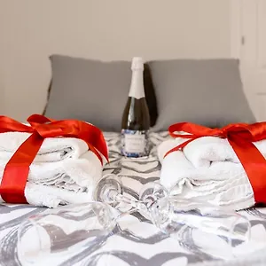 https://bright-cosy-historic-heart-of-malaga-aa-wifi.es-andalucia.com